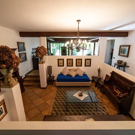 Gloria Apartment