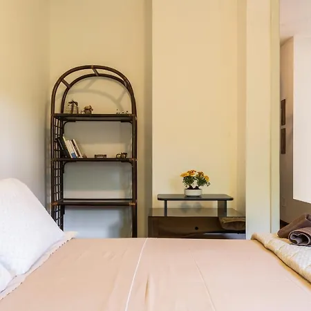 Gloria Apartment *